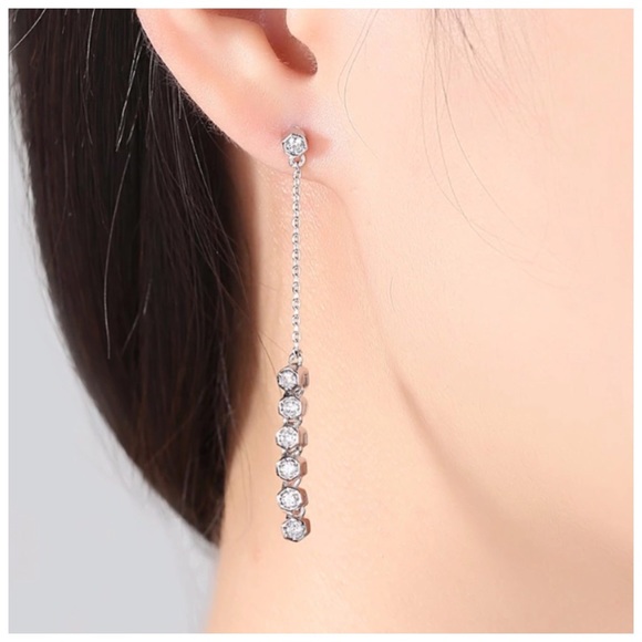 Swarovski Crystals The Yeva Long Earrings - Picture 4 of 5